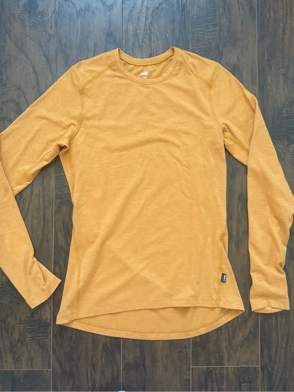 REI Gold Yellow Small Long Sleeve Athletic Tee